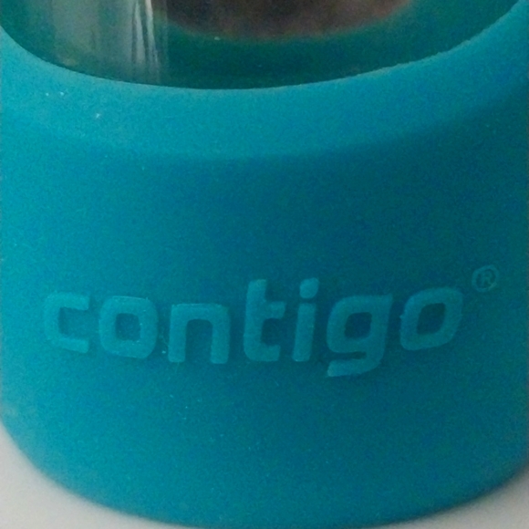 Contigo water bottle - Picture 8 of 8